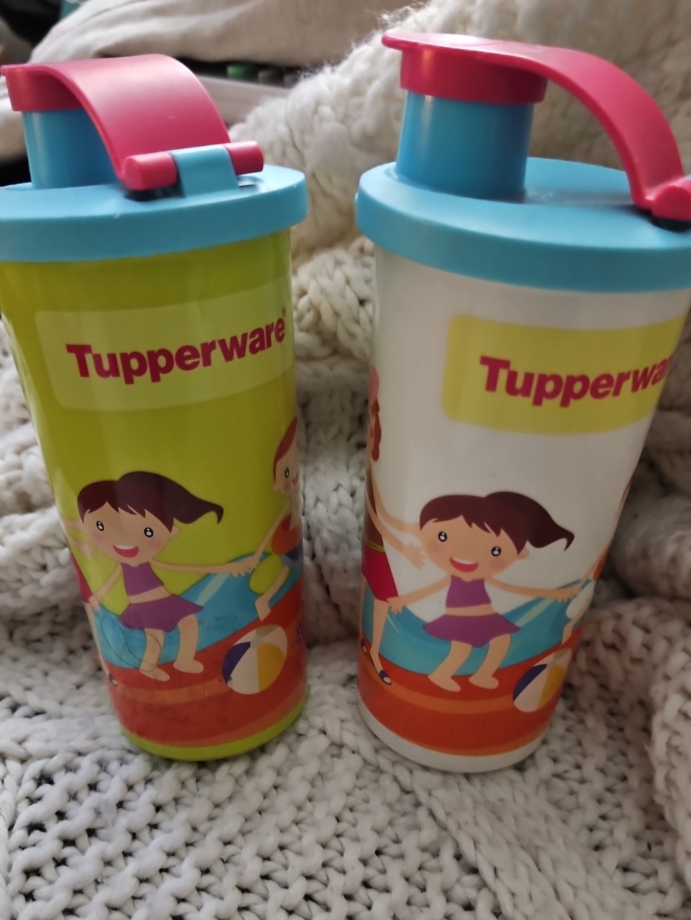Tupperware Pair Of Kids Fun Tumblers Drinking Cups